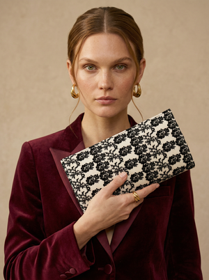 Bolso de Mano Velour · Estampado Black Lace