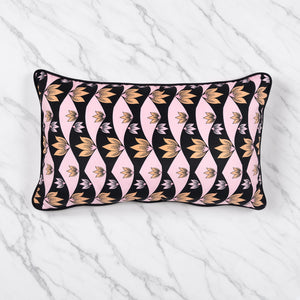 Rosewood Black · Signature Cushion