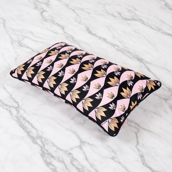 Rosewood Black · Signature Cushion